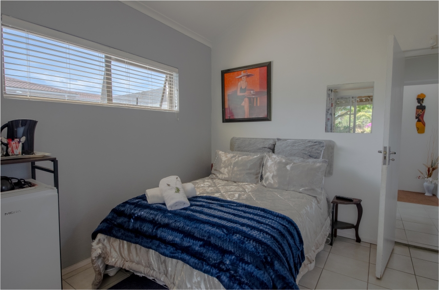 5 Bedroom Property for Sale in Heuningkloof Western Cape